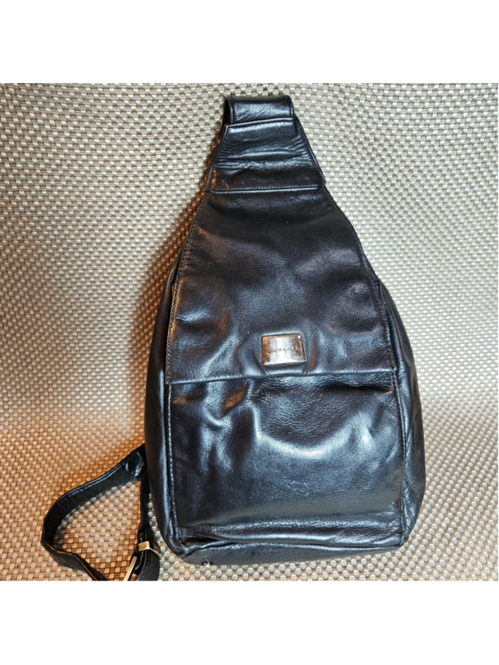 Perlina Vintage Leather Sling bag Backpack Unisex Black